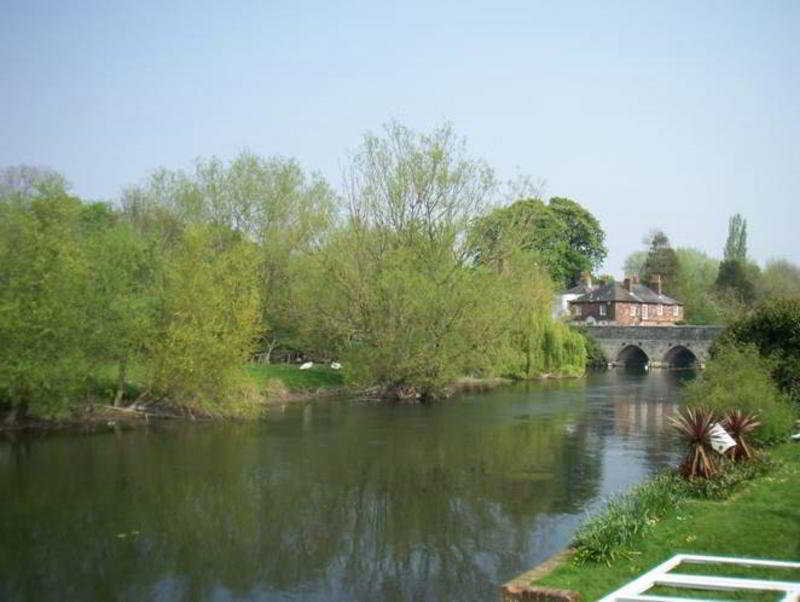 The Legacy Rose & Crown Hotel Salisbury Dış mekan fotoğraf